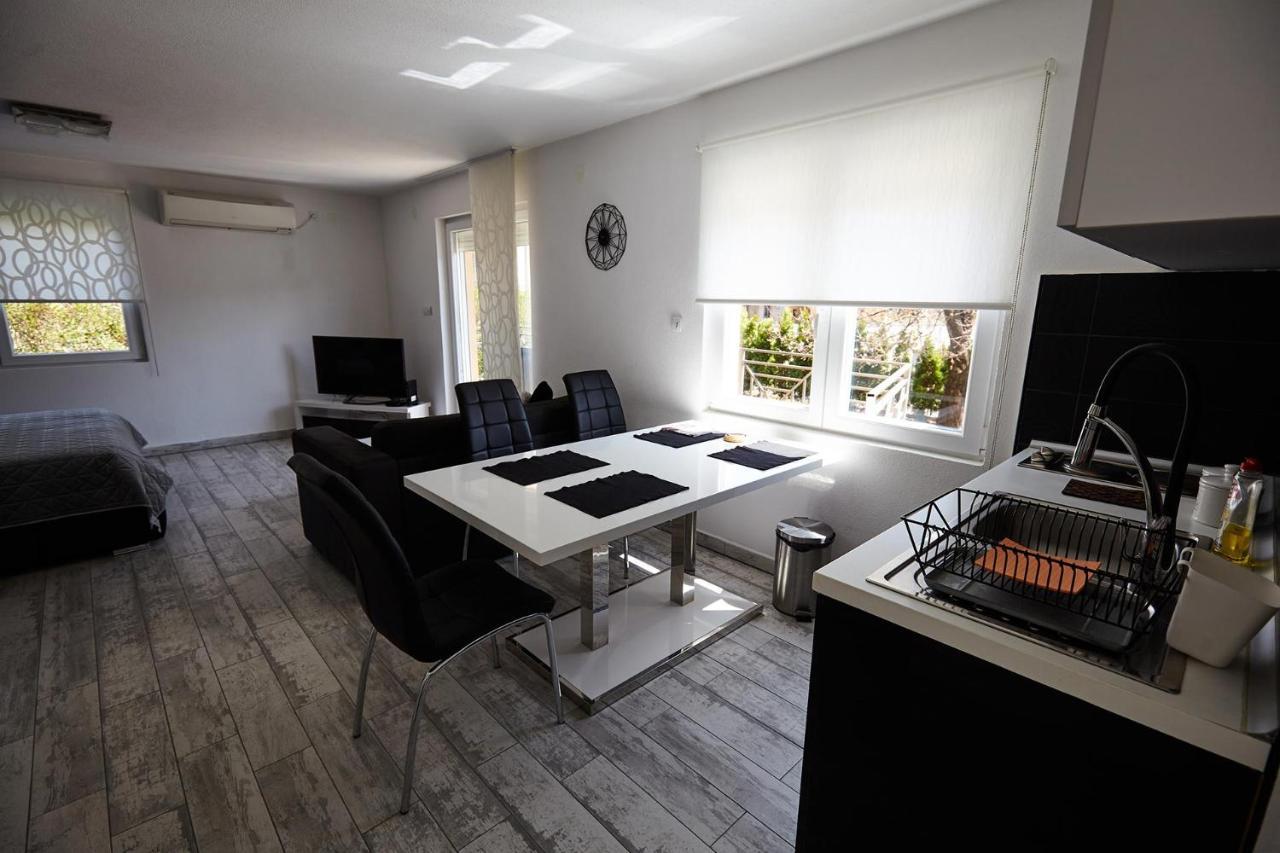 Apartment Azulmburgo Врнячка-Баня Экстерьер фото